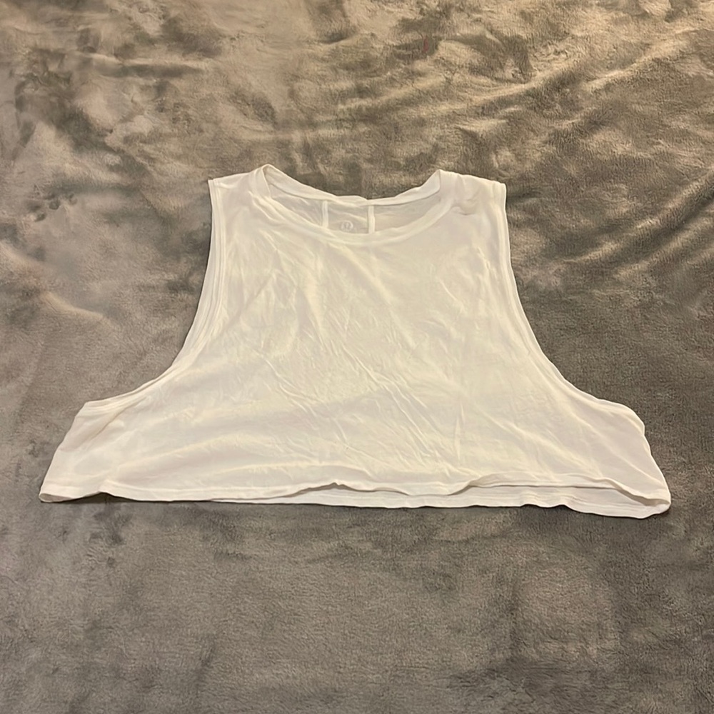 Lulu Cropped Workout Top